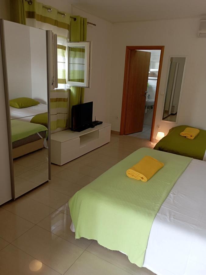 Apartmani Trubi 1 Vodice Buitenkant foto